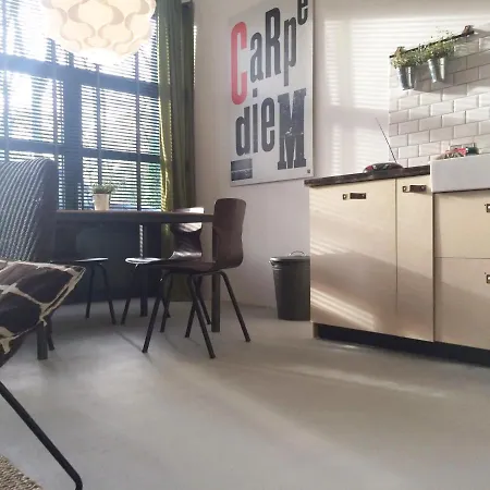 Bed & Breakfast The Quay Amsterdam-noord - Free Parking